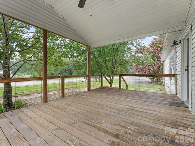 398 Staton Road, Flat Rock, NC 28731