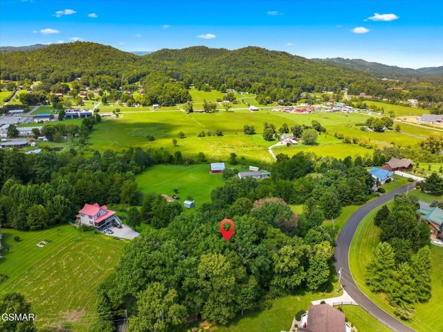 11 JH Headrick Drive, Sevierville, TN 37862