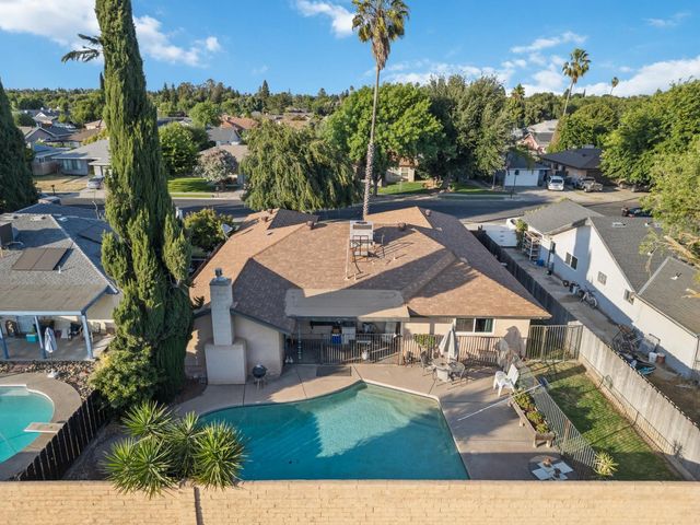 2724 Monocott Drive, Madera, CA 93637