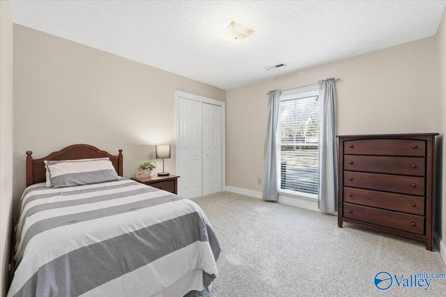 2414 Johnstone Circle, Huntsville, AL 35803