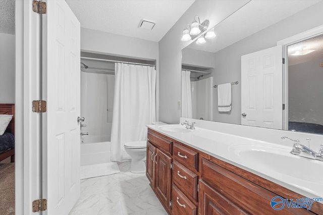 2414 Johnstone Circle, Huntsville, AL 35803