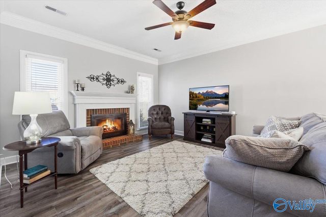 2414 Johnstone Circle, Huntsville, AL 35803