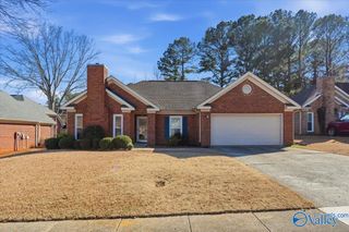 2414 Johnstone Circle, Huntsville, AL 35803