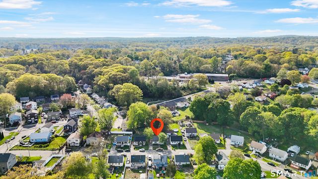 75 Brookside Avenue, Bridgeport, CT 06606