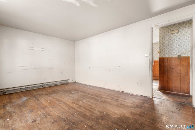 75 Brookside Avenue, Bridgeport, CT 06606