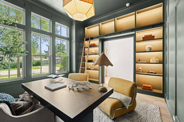1414 Chamboard Lane, Houston, TX 77018