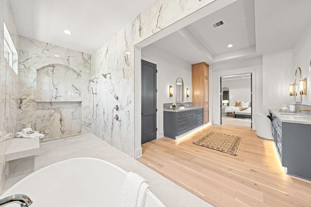 1414 Chamboard Lane, Houston, TX 77018