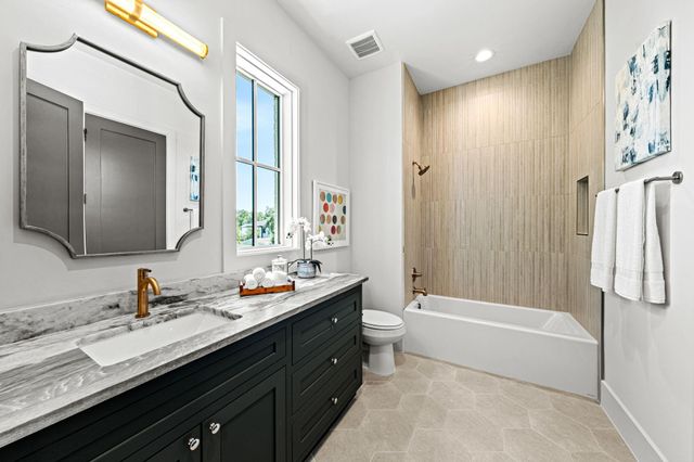 1414 Chamboard Lane, Houston, TX 77018
