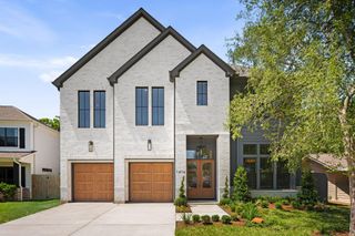 1414 Chamboard Lane, Houston, TX 77018
