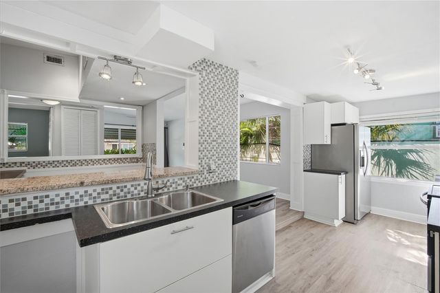 4933 13TH AVENUE S, Gulfport, FL 33707