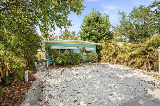 4933 13TH AVENUE S, Gulfport, FL 33707