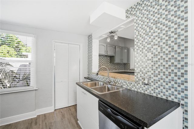 4933 13TH AVENUE S, Gulfport, FL 33707