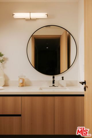 2919 Waverly Drive 103, Los Angeles, CA 90039
