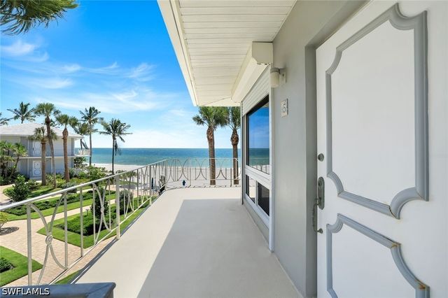1851 Gulf Shore Blvd. N. 15, Naples, FL 34102