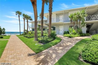 1851 Gulf Shore Blvd. N. 15, Naples, FL 34102