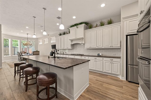 1106 River Bow Drive, Richmond, TX 77406