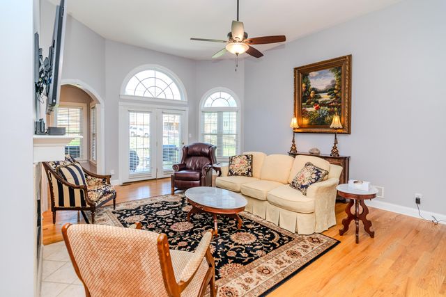 187 Hawthorne Drive, Winchester, KY 40391