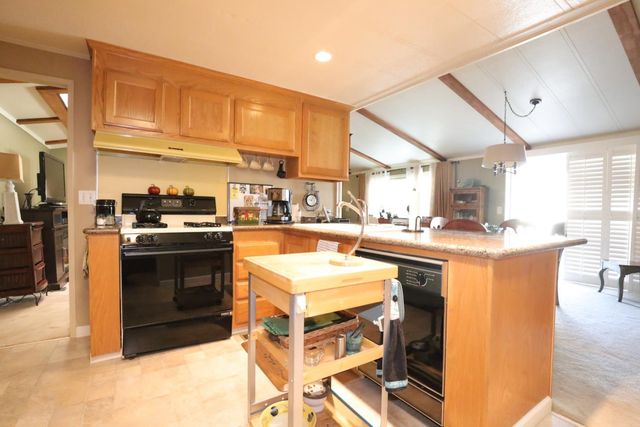 472 Chateau La Salle Drive 472, San Jose, CA 95111