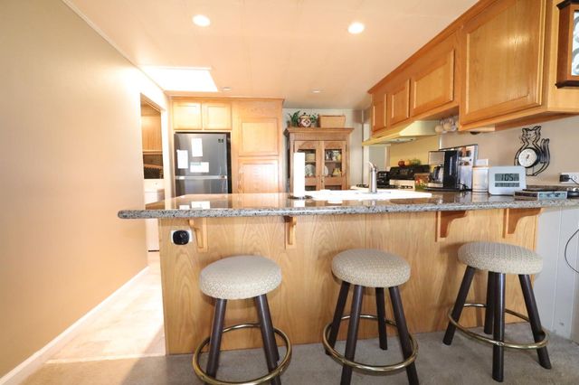 472 Chateau La Salle Drive 472, San Jose, CA 95111