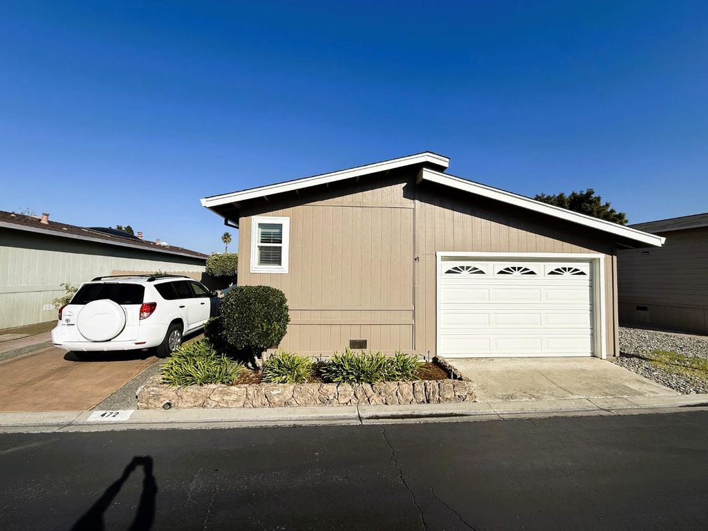 472 Chateau La Salle Drive 472, San Jose, CA 95111