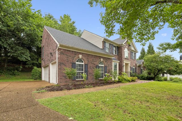 302 Findon Ct, Franklin, TN 37064