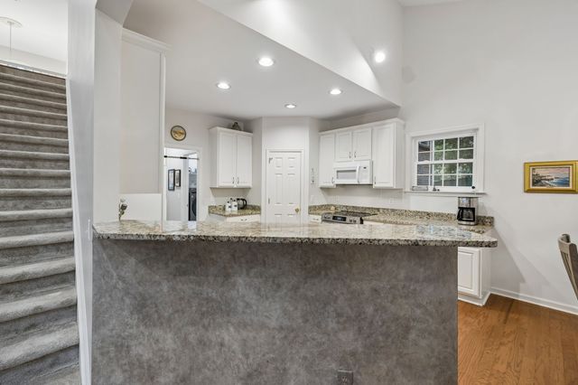 302 Findon Ct, Franklin, TN 37064