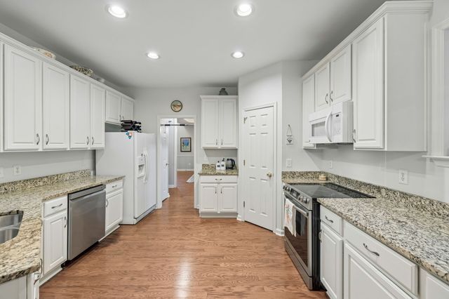 302 Findon Ct, Franklin, TN 37064