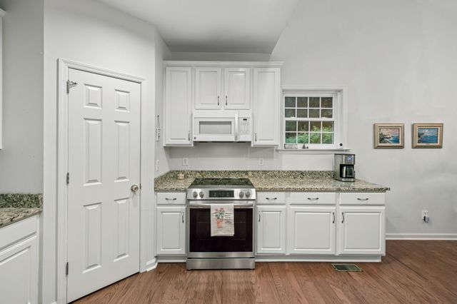 302 Findon Ct, Franklin, TN 37064