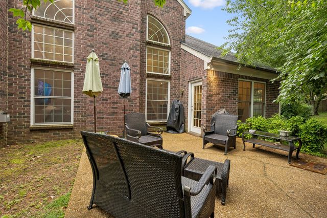 302 Findon Ct, Franklin, TN 37064