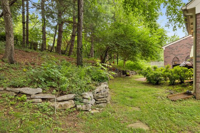 302 Findon Ct, Franklin, TN 37064