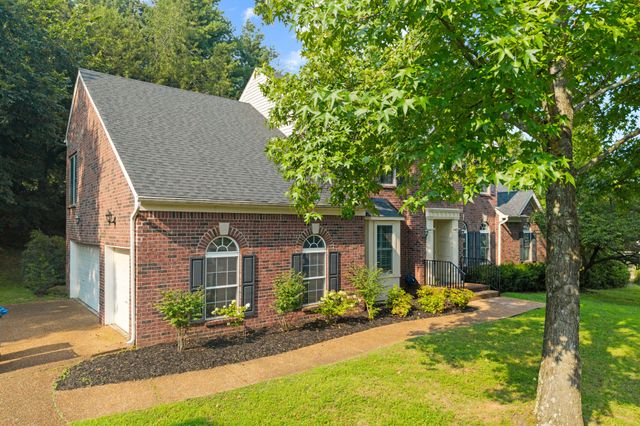 302 Findon Ct, Franklin, TN 37064