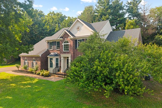 302 Findon Ct, Franklin, TN 37064