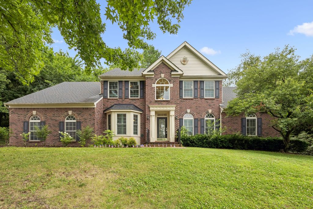 302 Findon Ct, Franklin, TN 37064