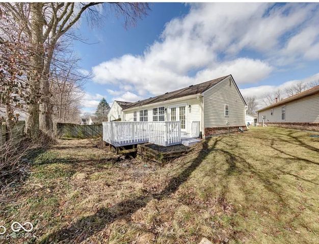 7621 Orchard Village Drive, Indianapolis, IN 46217