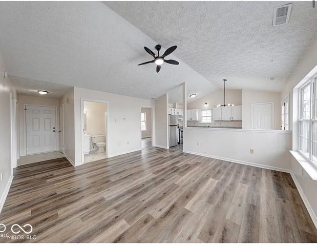 7621 Orchard Village Drive, Indianapolis, IN 46217