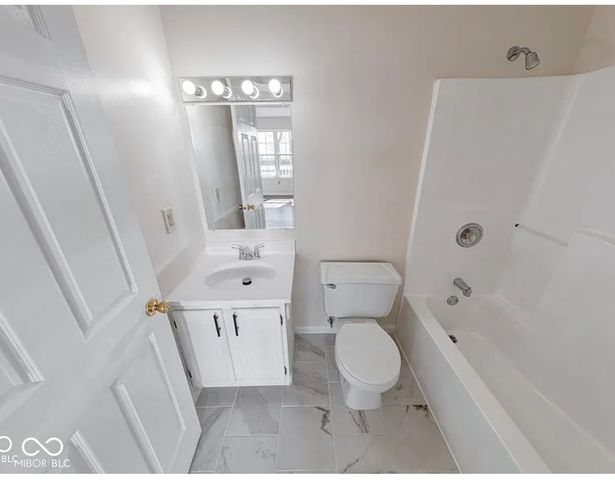 7621 Orchard Village Drive, Indianapolis, IN 46217