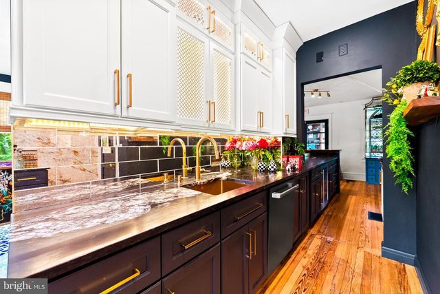 1124 MANTUA PIKE, Mantua, NJ 08051