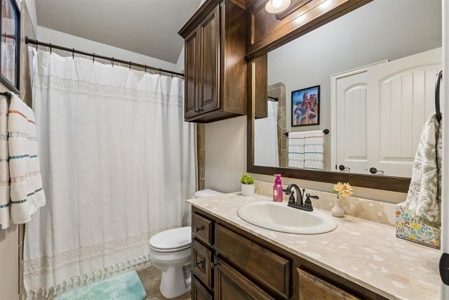 15925 Burkett Circle, Edmond, OK 73013
