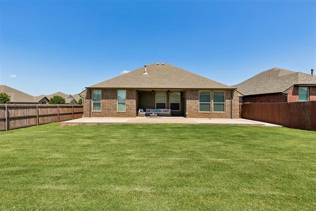 15925 Burkett Circle, Edmond, OK 73013