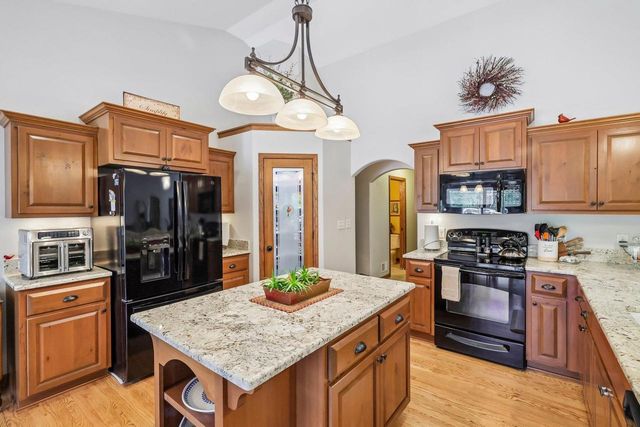 875 Fawn Lane, Grand Marsh, WI 53936