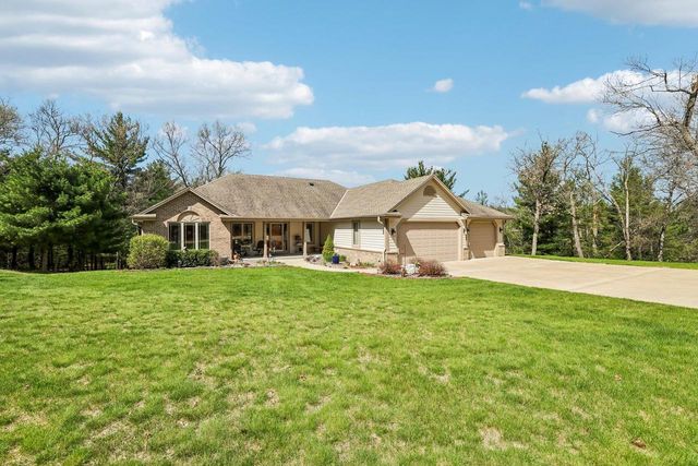 875 Fawn Lane, Grand Marsh, WI 53936