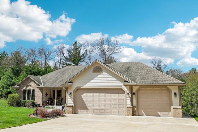 875 Fawn Lane, Grand Marsh, WI 53936