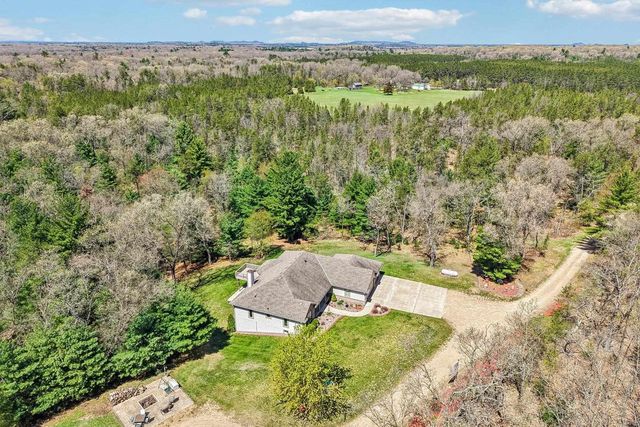 875 Fawn Lane, Grand Marsh, WI 53936