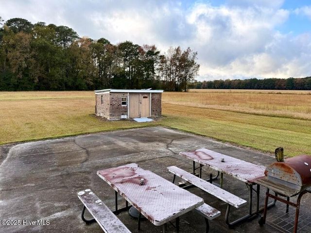 233 Boyd Acres Road, Washington, NC 27889