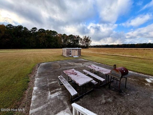 233 Boyd Acres Road, Washington, NC 27889