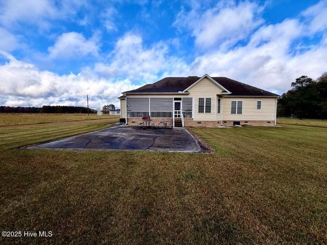 233 Boyd Acres Road, Washington, NC 27889