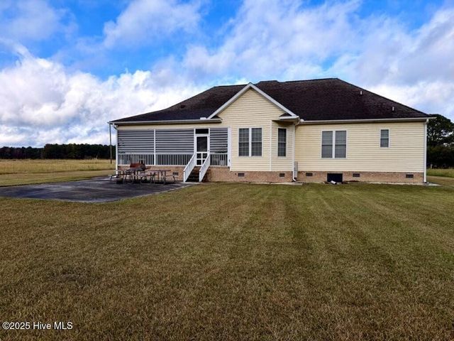 233 Boyd Acres Road, Washington, NC 27889