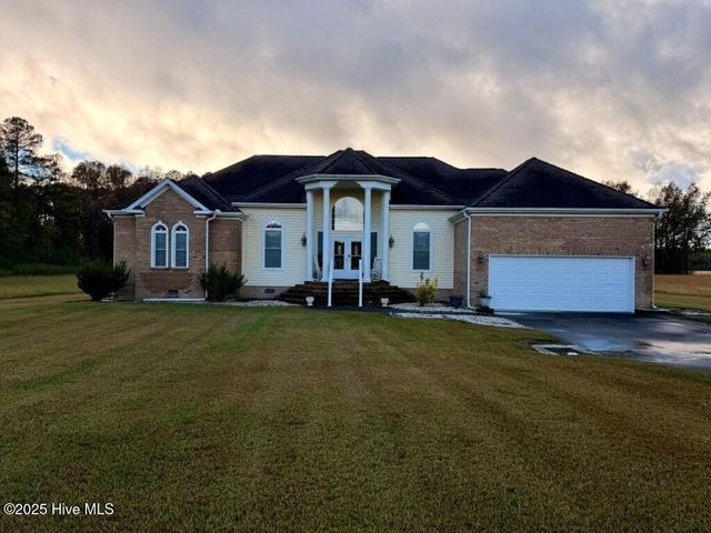 233 Boyd Acres Road, Washington, NC 27889