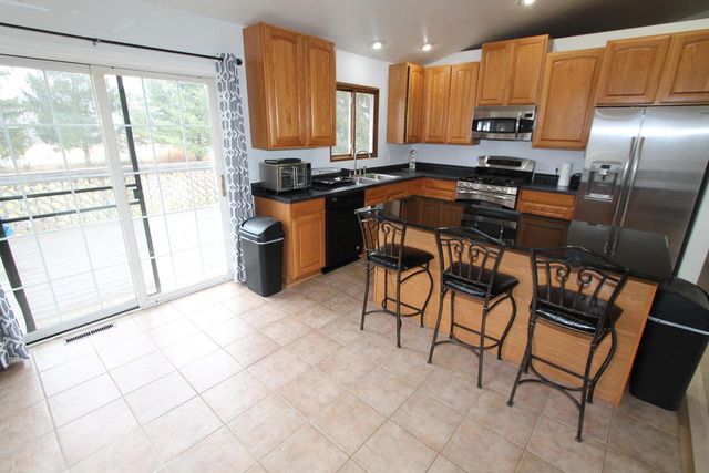 W5180 Jason ROAD, Elkhorn, WI 53121