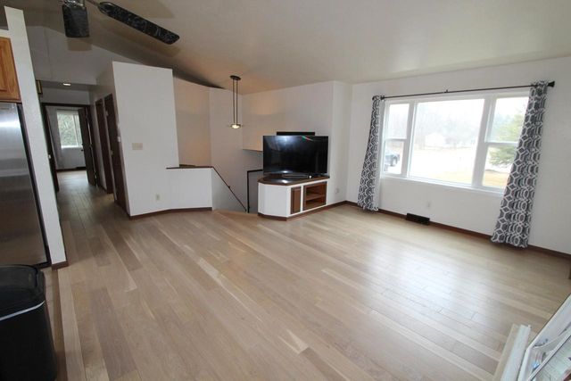 W5180 Jason ROAD, Elkhorn, WI 53121